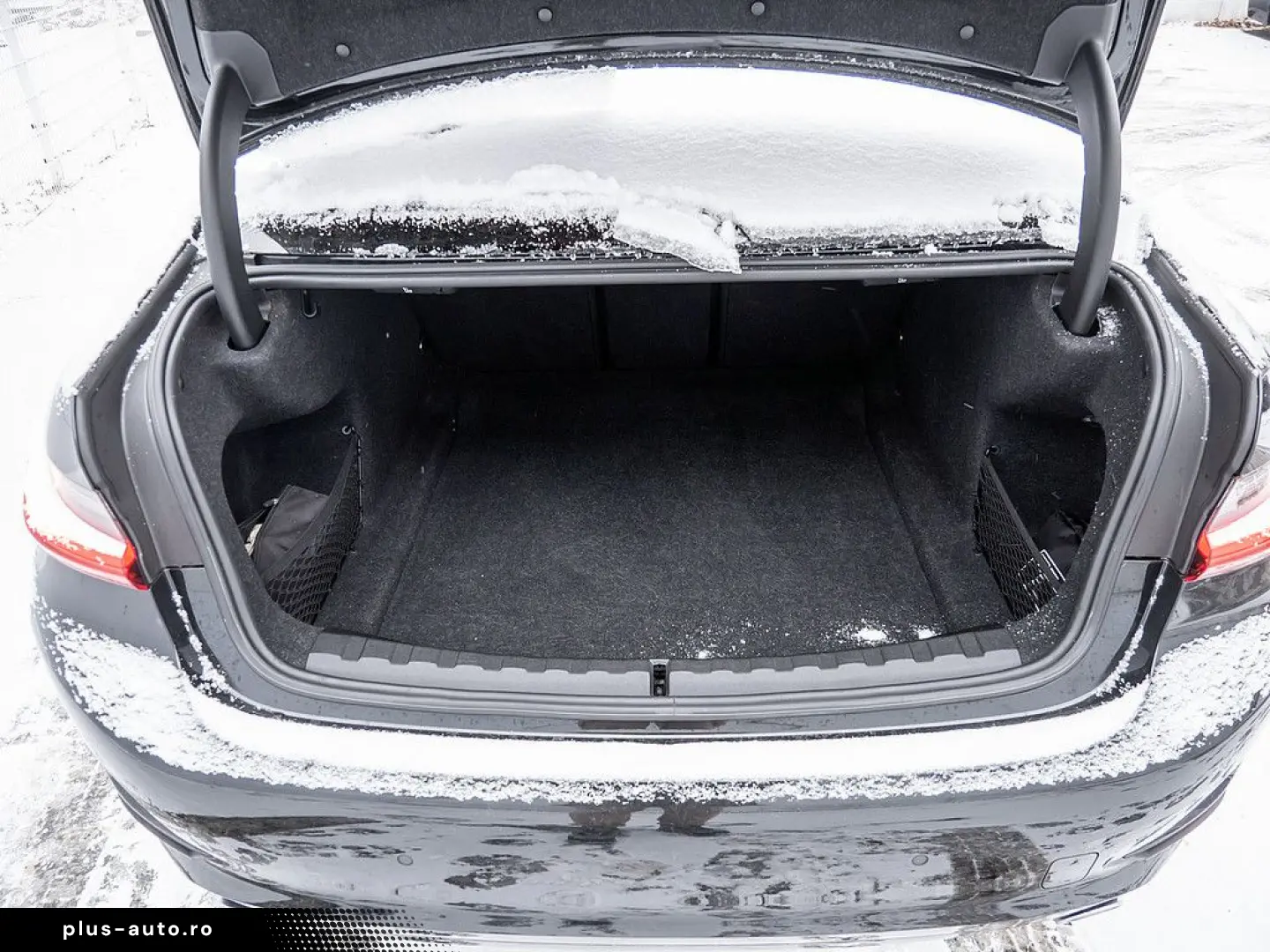 BMW 330i Sport Line LED NAVI eGSD KAMERA KLIMAAUT