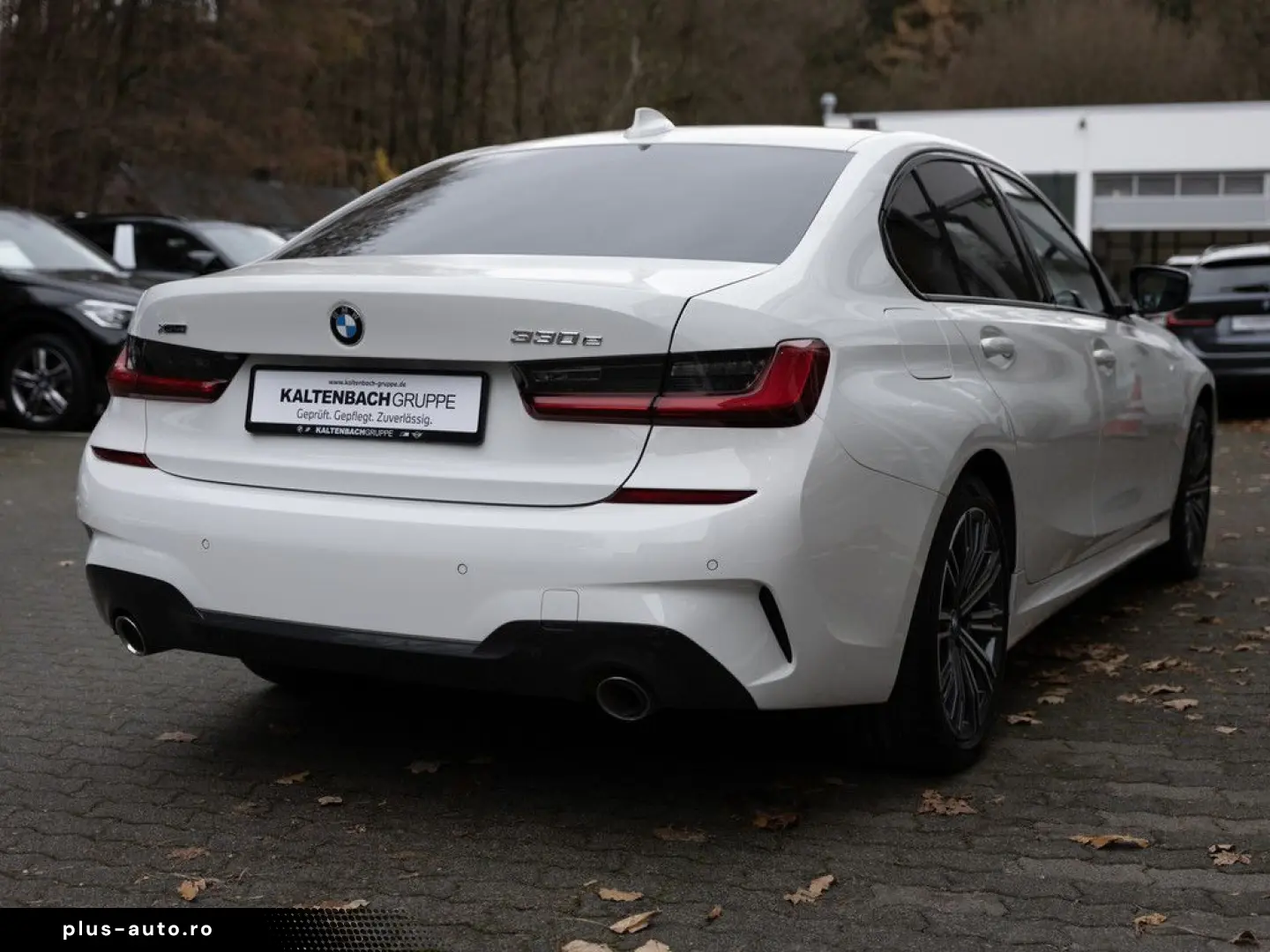 BMW 330e xDrive M-Sport LASER LED W-LAN NAVI HGSD