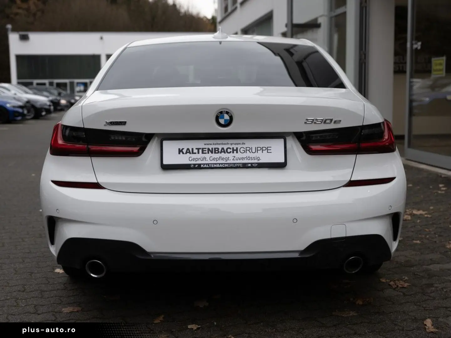 BMW 330e xDrive M-Sport LASER LED W-LAN NAVI HGSD