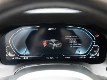 BMW 330e xDrive M-Sport LASER LED W-LAN NAVI HGSD