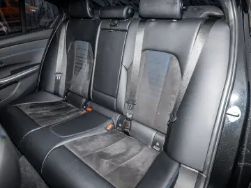 BMW 330i M Sport ACC HiFi Sportsitz DAB Navi