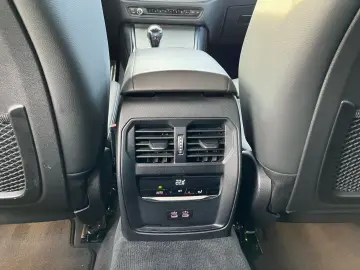 BMW 330i Limousine M Sport LC Prof. DA LED H K DAB