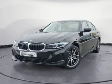 BMW 330i Navi ACC Head-Up Sportsitze Adapt.-LED