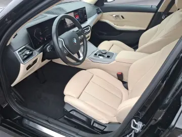 BMW 330i Navi ACC Head-Up Sportsitze Adapt.-LED