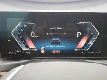 BMW 330i Navi ACC Head-Up Sportsitze Adapt.-LED