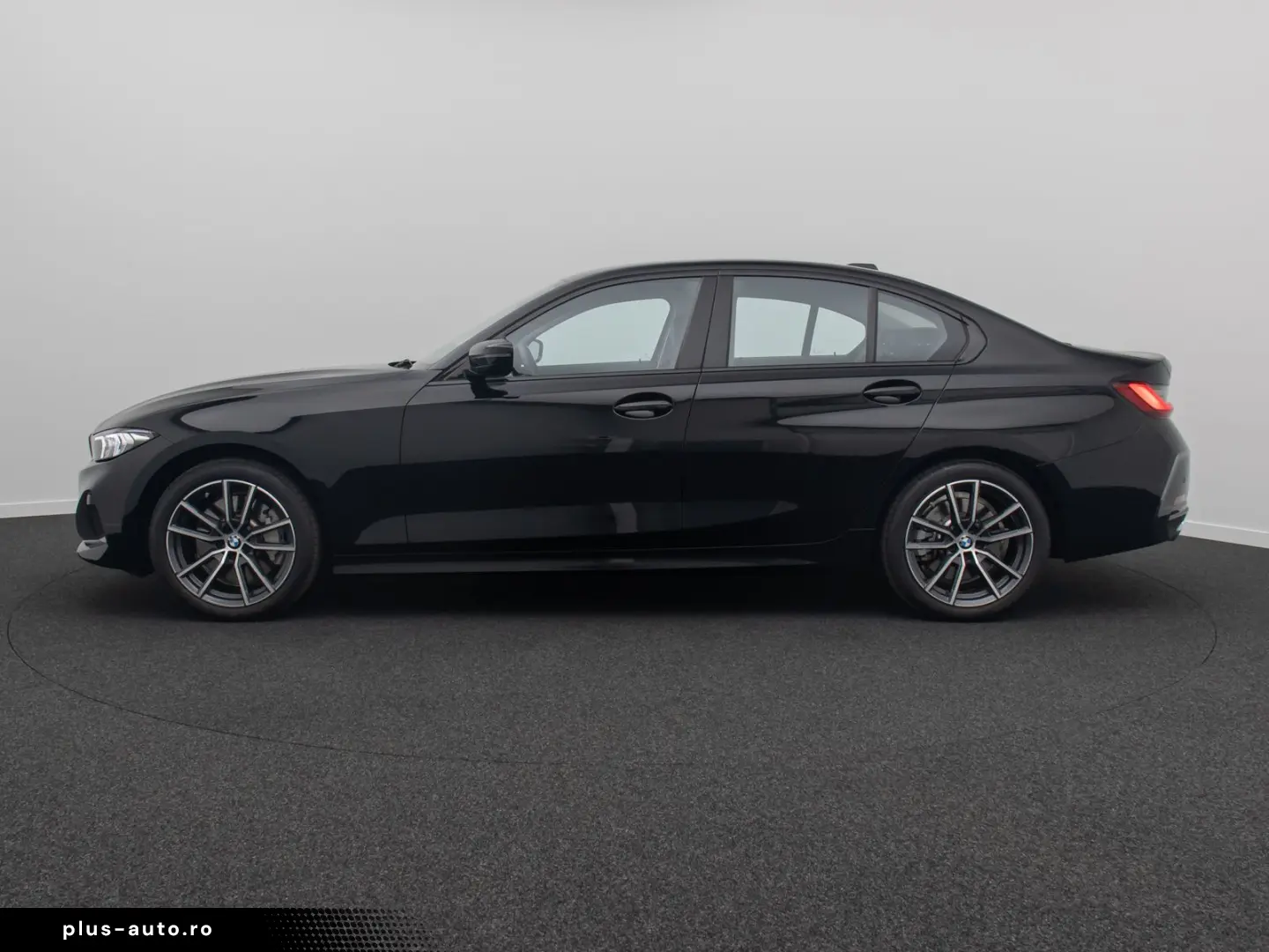 BMW 330i DigitalKey DAB Komfort HiFi Leder 18Zoll