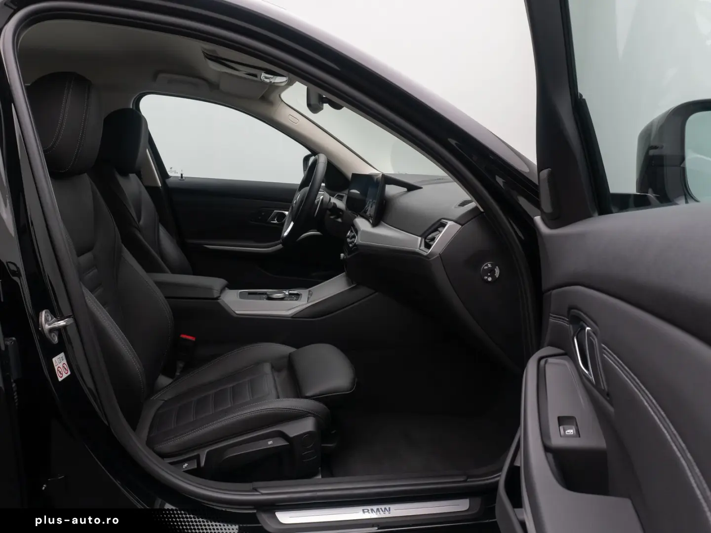 BMW 330i DigitalKey DAB Komfort HiFi Leder 18Zoll