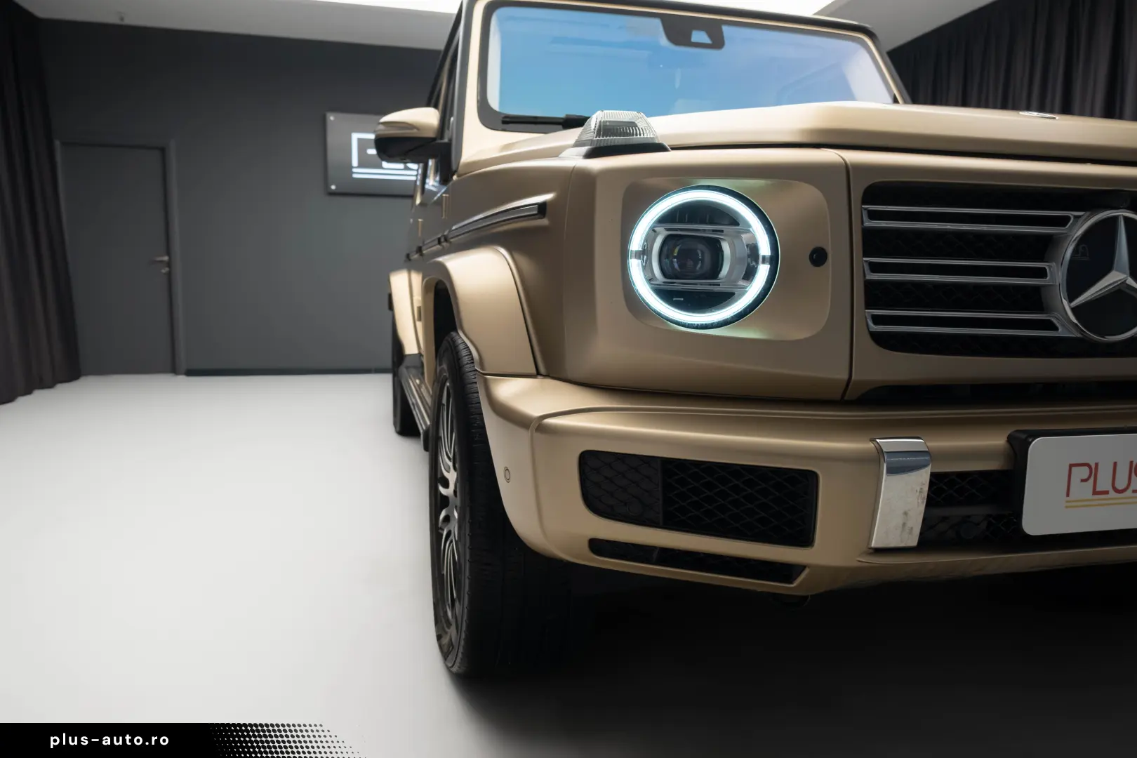 MERCEDES-BENZ G500  Manufaktur  360  Desert Drive  Burmester