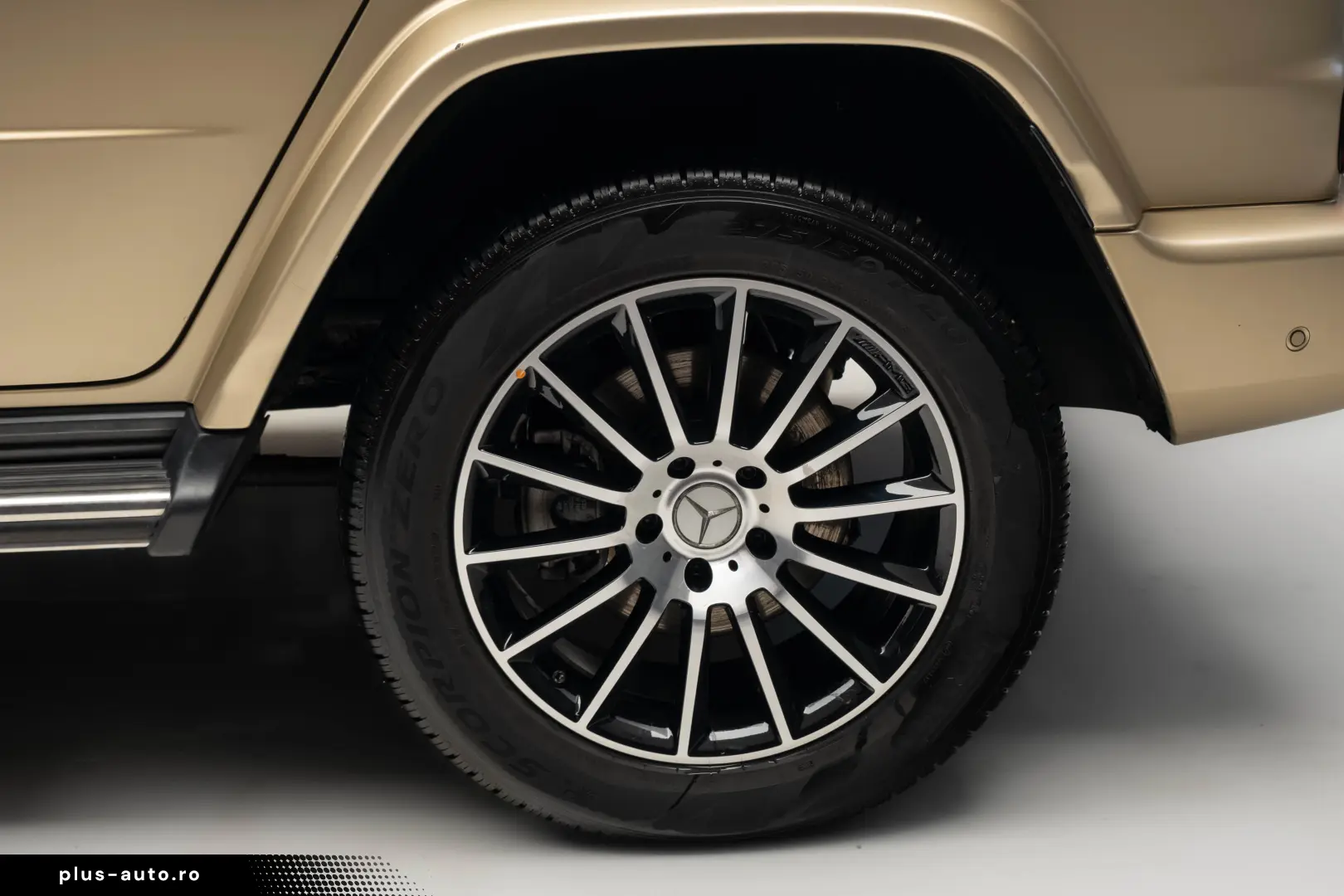 MERCEDES-BENZ G500  Manufaktur  360  Desert Drive  Burmester