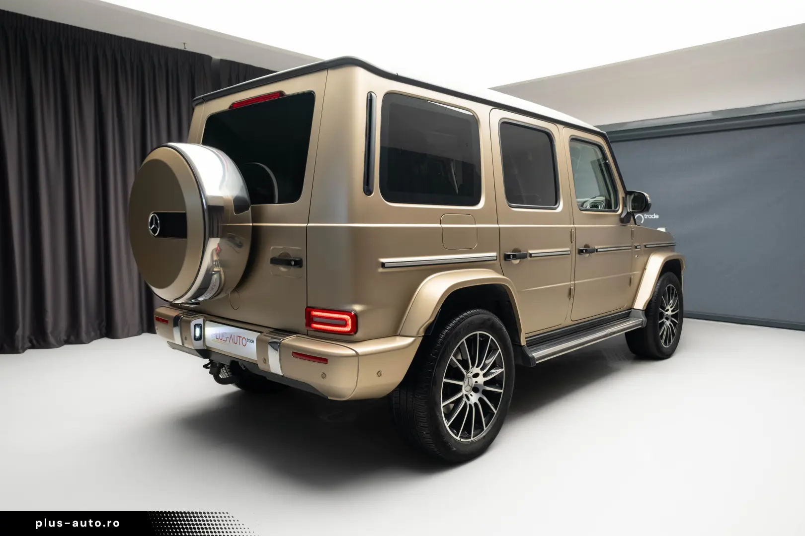 MERCEDES-BENZ G500  Manufaktur  360  Desert Drive  Burmester