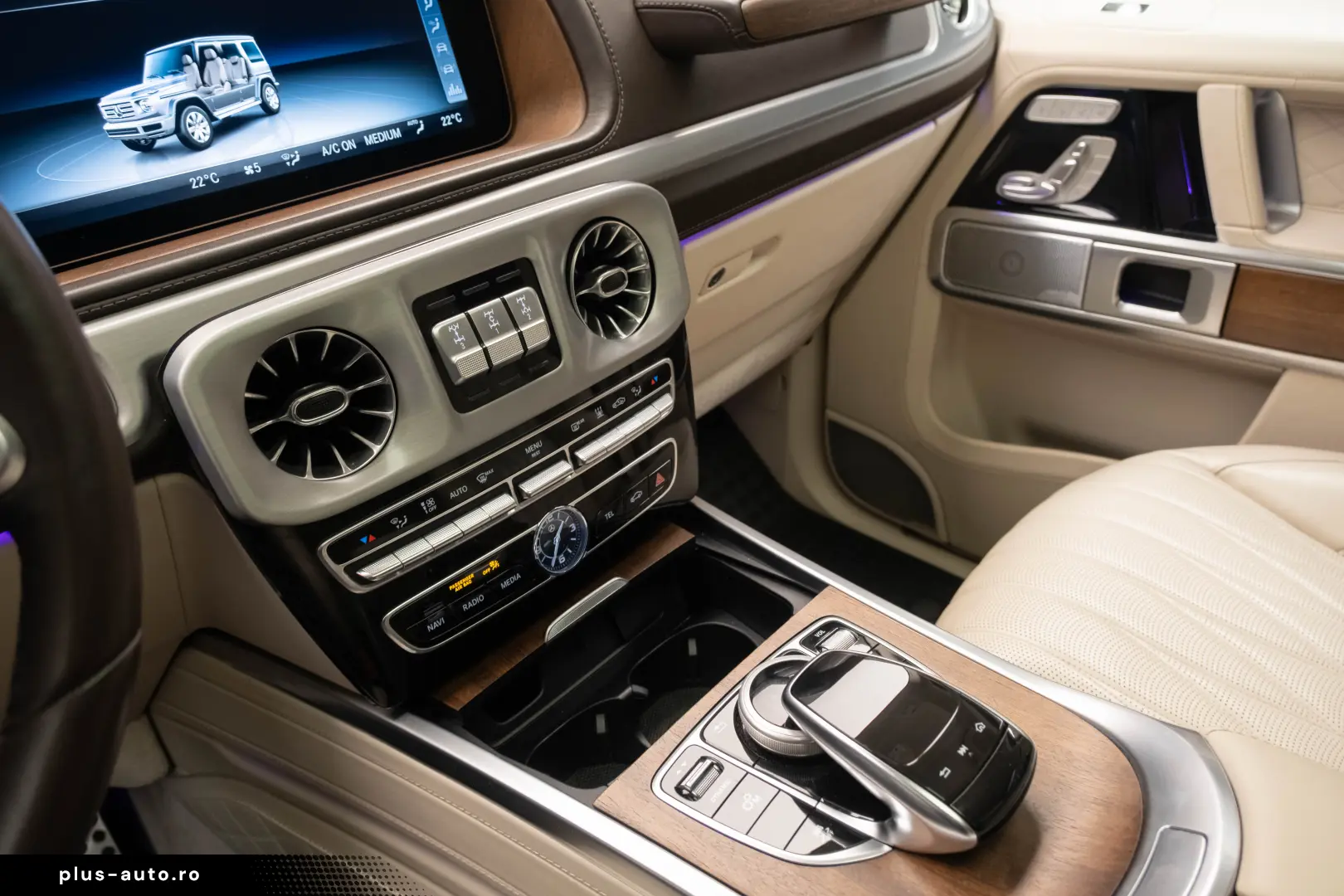 MERCEDES-BENZ G500  Manufaktur  360  Desert Drive  Burmester