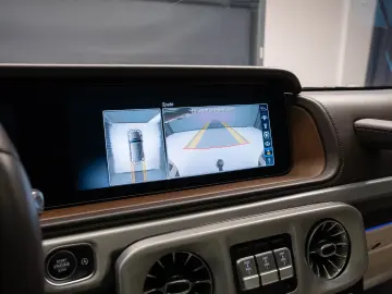 MERCEDES-BENZ G500  Manufaktur  360  Desert Drive  Burmester