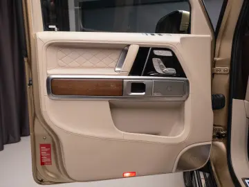 MERCEDES-BENZ G500  Manufaktur  360  Desert Drive  Burmester