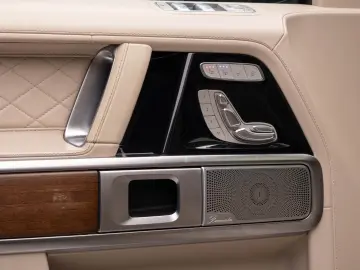 MERCEDES-BENZ G500  Manufaktur  360  Desert Drive  Burmester