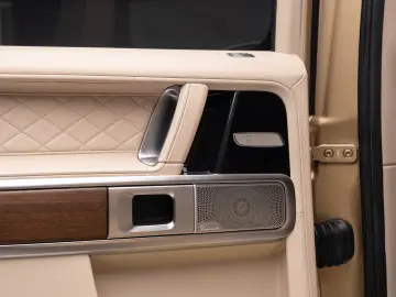 MERCEDES-BENZ G500  Manufaktur  360  Desert Drive  Burmester