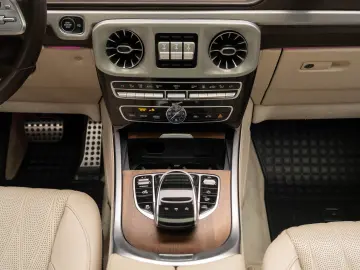 MERCEDES-BENZ G500  Manufaktur  360  Desert Drive  Burmester