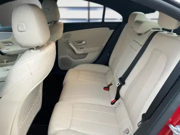 MERCEDES-BENZ CLA 250 e Coupé HEADUP PANO DISTRO MEMORY