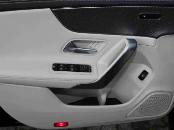 MERCEDES-BENZ CLA 180 Coupé LEDER BEIGE DISTRONIC