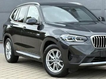 BMW X3 xDrive 20d ACC HUD Keyless ParkAsist Laser