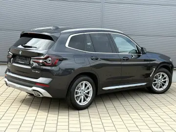 BMW X3 xDrive 20d ACC HUD Keyless ParkAsist Laser