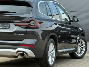 BMW X3 xDrive 20d ACC HUD Keyless ParkAsist Laser