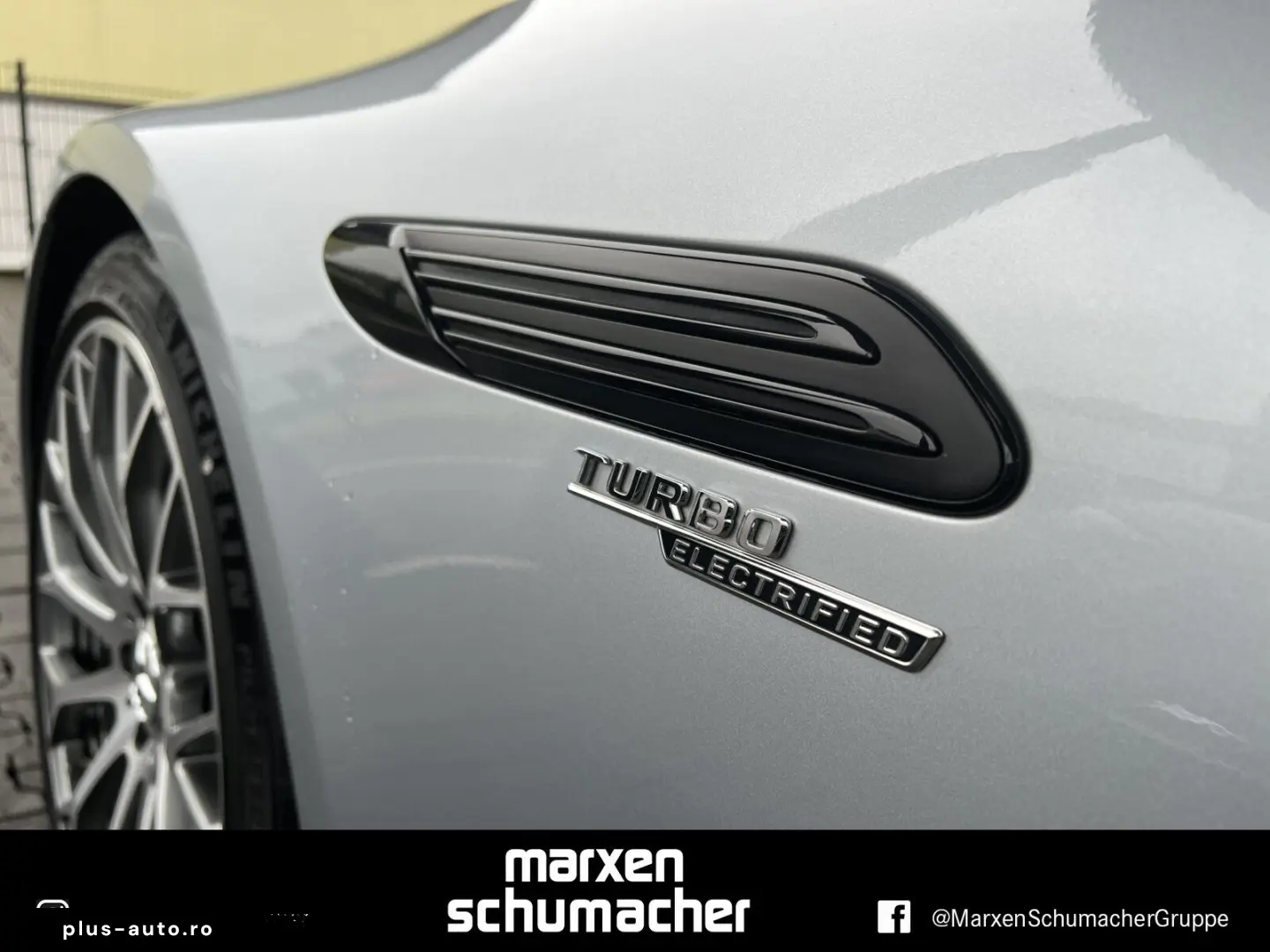 MERCEDES-BENZ AMG SL 43