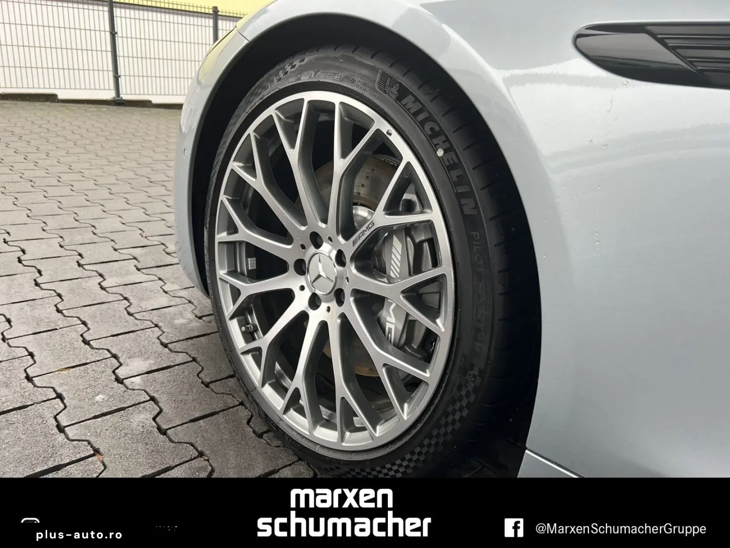 MERCEDES-BENZ AMG SL 43