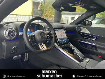 MERCEDES-BENZ AMG SL 43