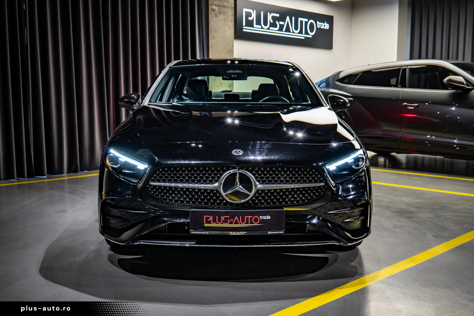 MERCEDES BENZ A 250E