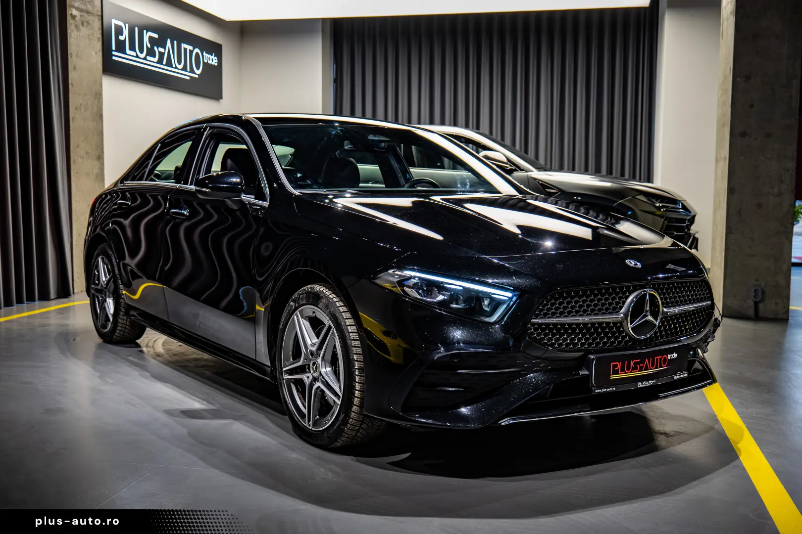 MERCEDES BENZ A 250E