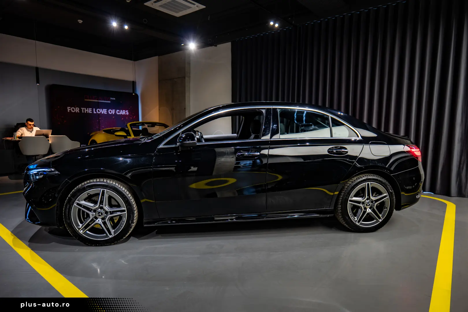 MERCEDES BENZ A 250E