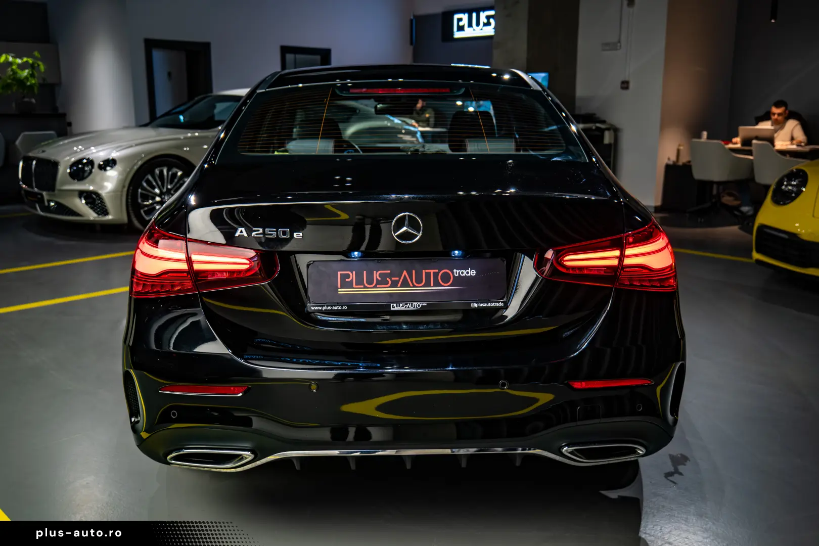 MERCEDES BENZ A 250E