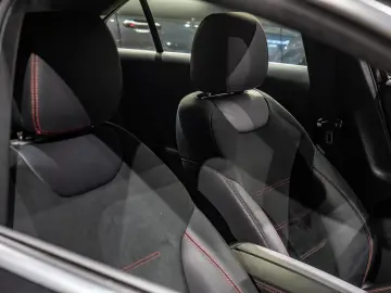 MERCEDES BENZ A 250E