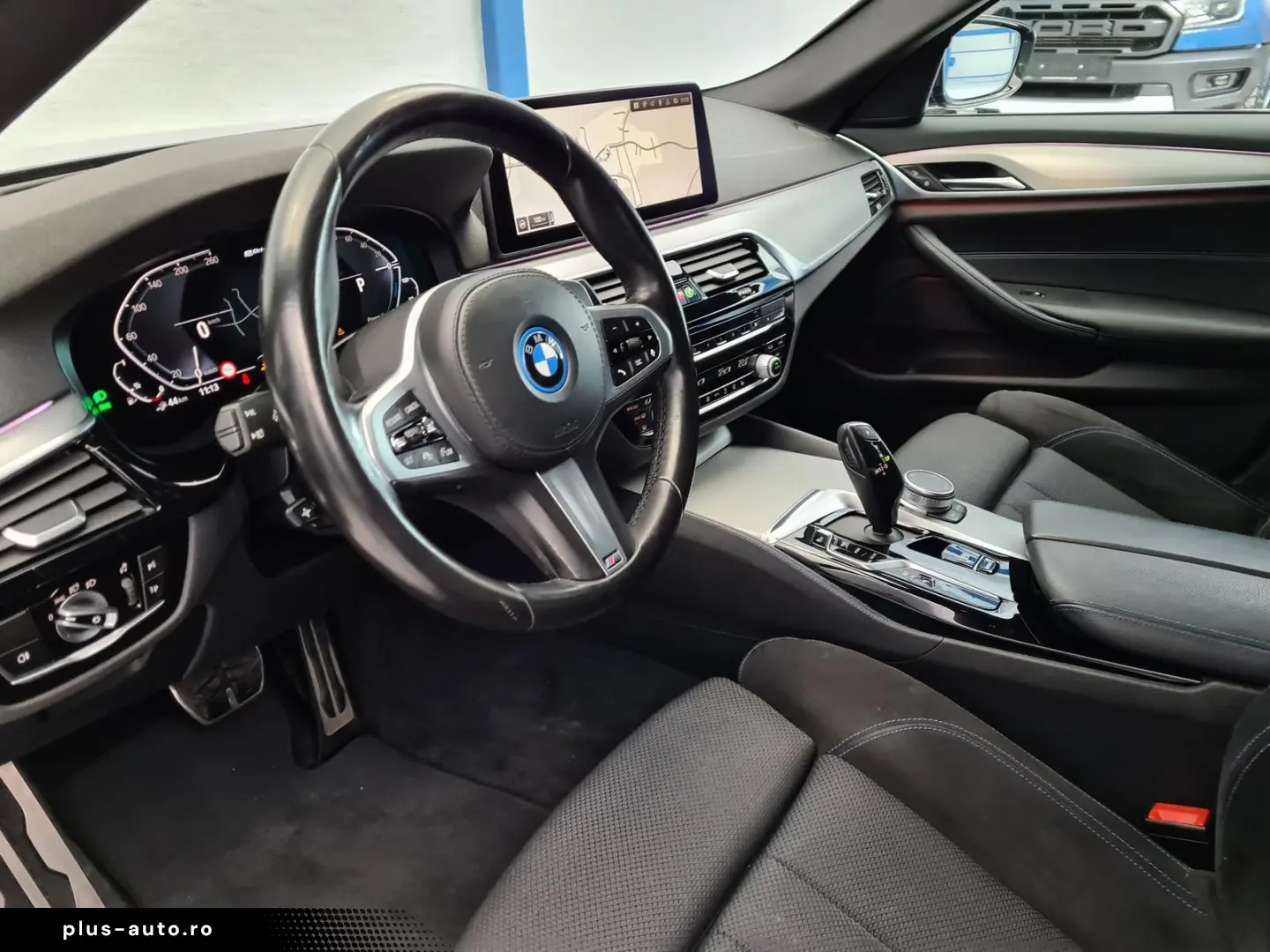 BMW 530 e M Sport   ACC   HUD   SIDE   LANE