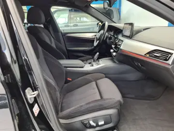 BMW 530 e M Sport   ACC   HUD   SIDE   LANE