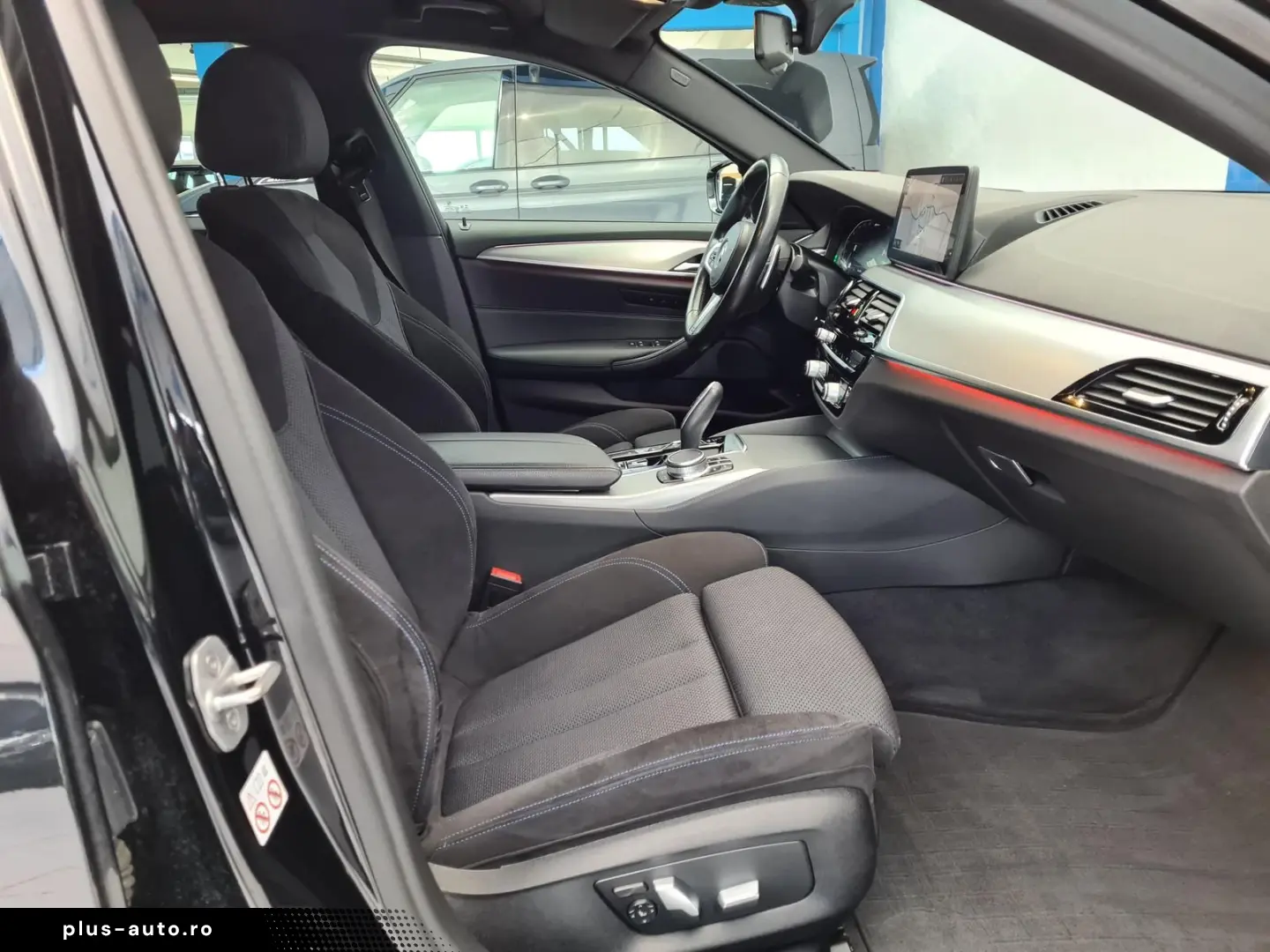 BMW 530 e M Sport   ACC   HUD   SIDE   LANE