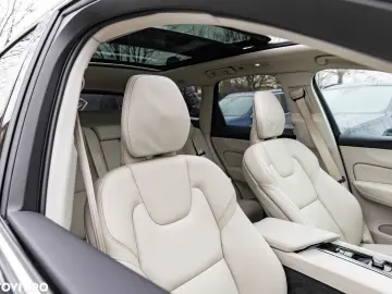 Volvo XC 60 Recharge T6 Twin Engine