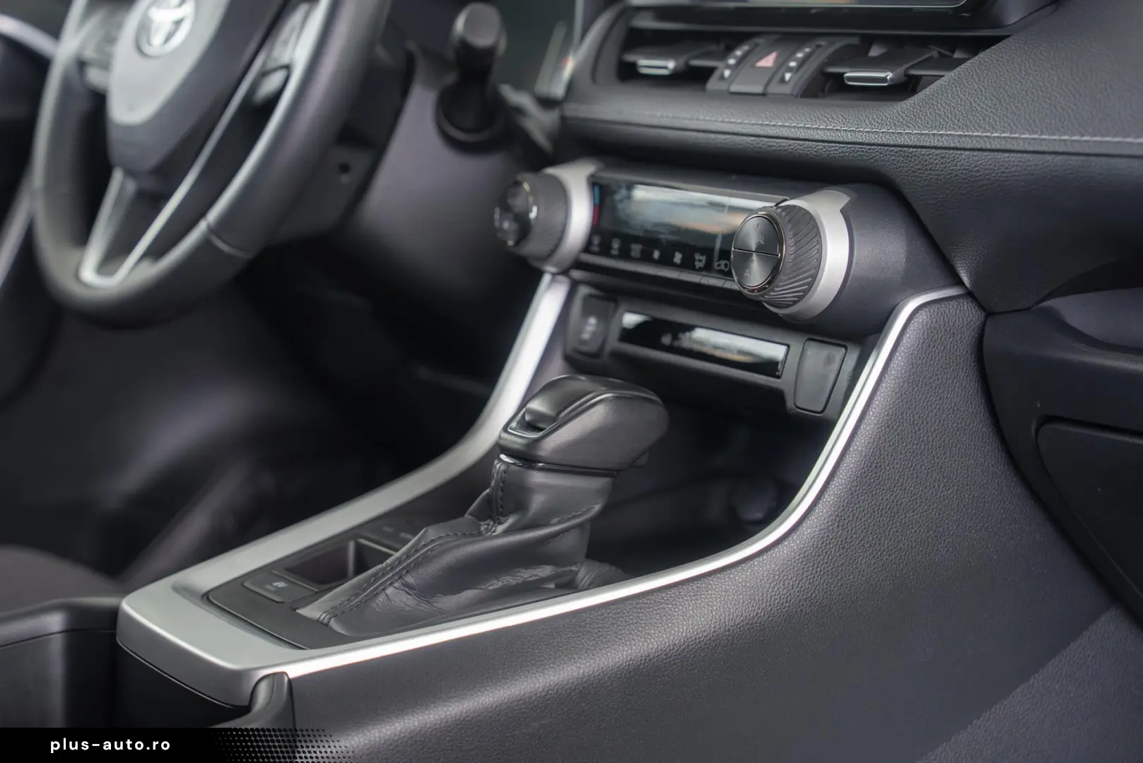 Toyota RAV4 2 5 Hybrid Automatik