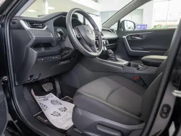 Toyota RAV4 2 5 Hybrid Automatik