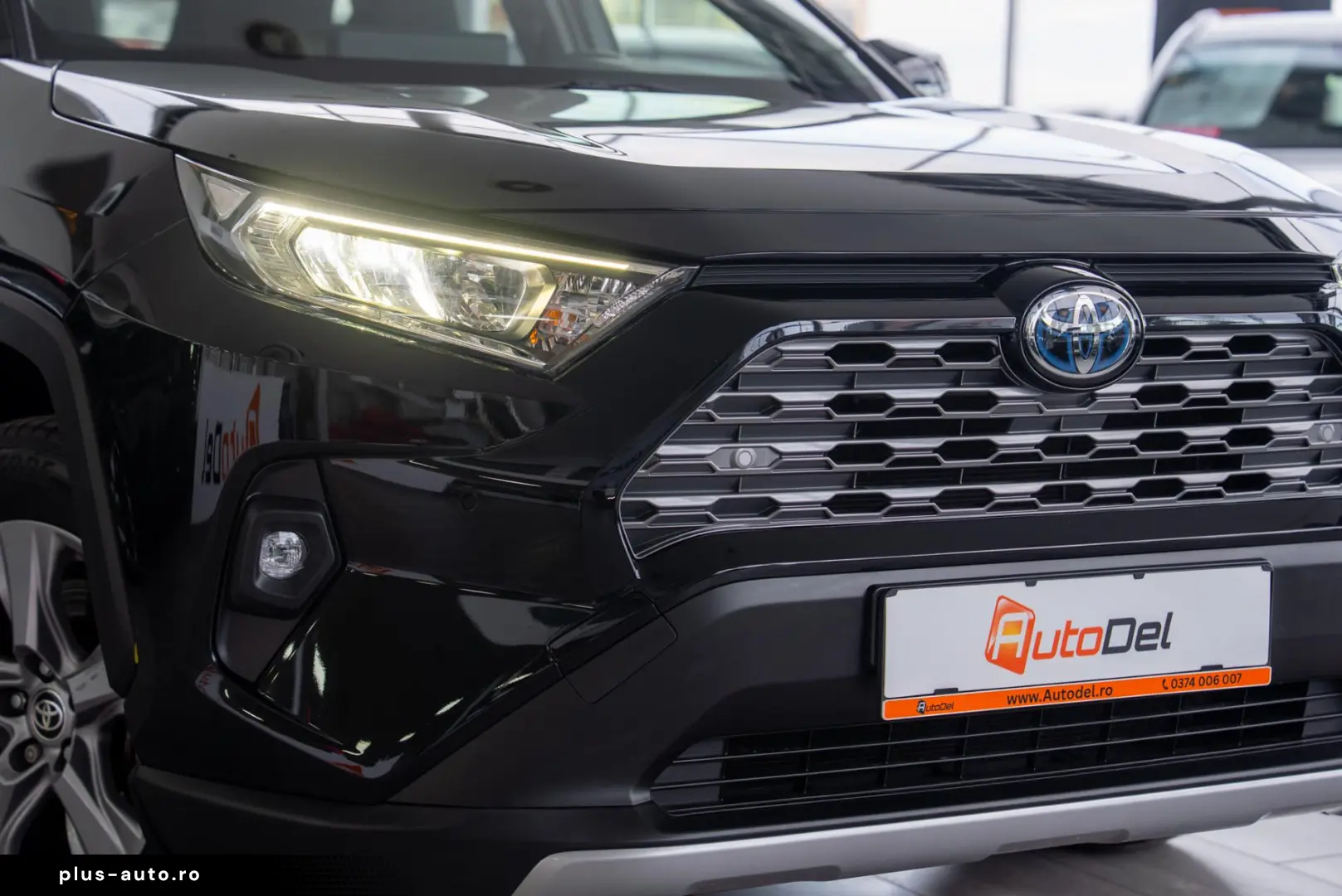 Toyota RAV4 2 5 Hybrid Automatik