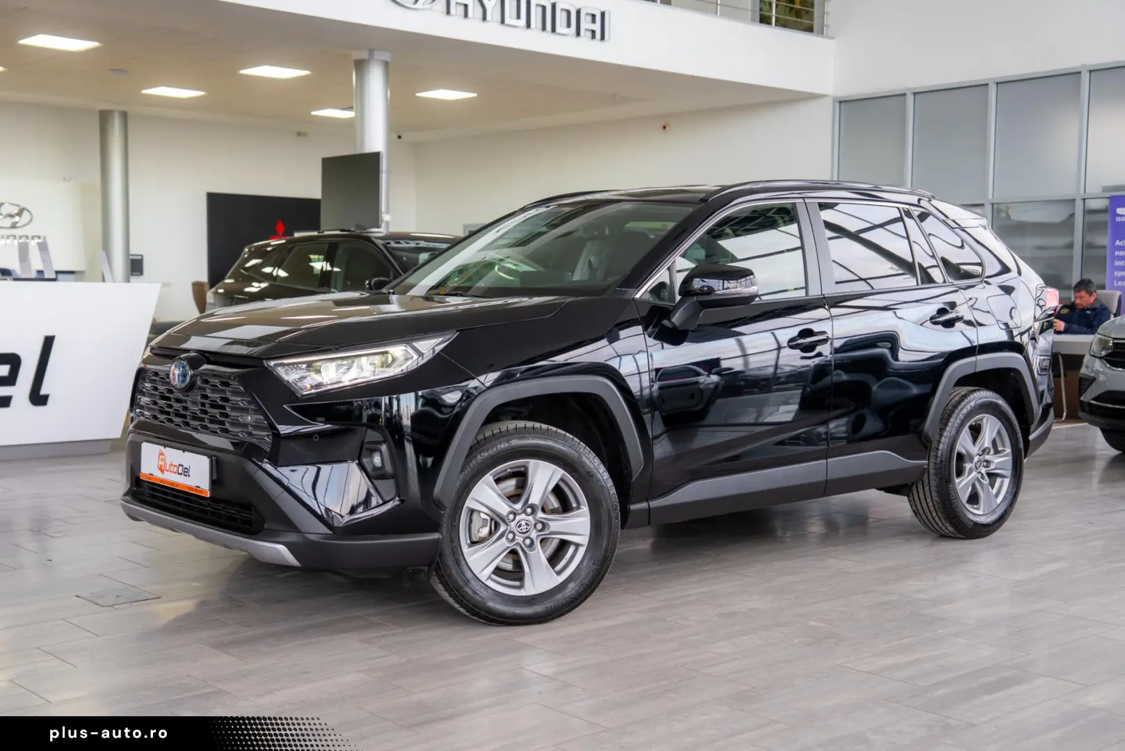 Toyota RAV4 2 5 Hybrid Automatik