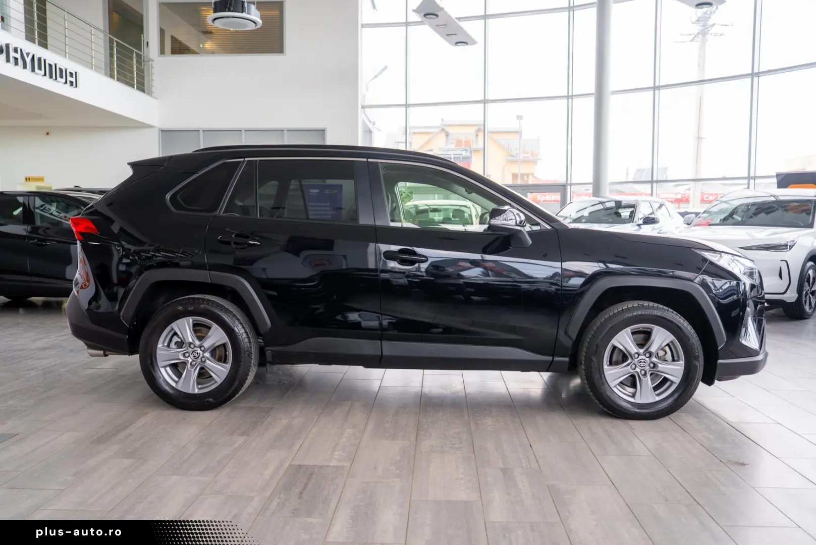 Toyota RAV4 2 5 Hybrid Automatik