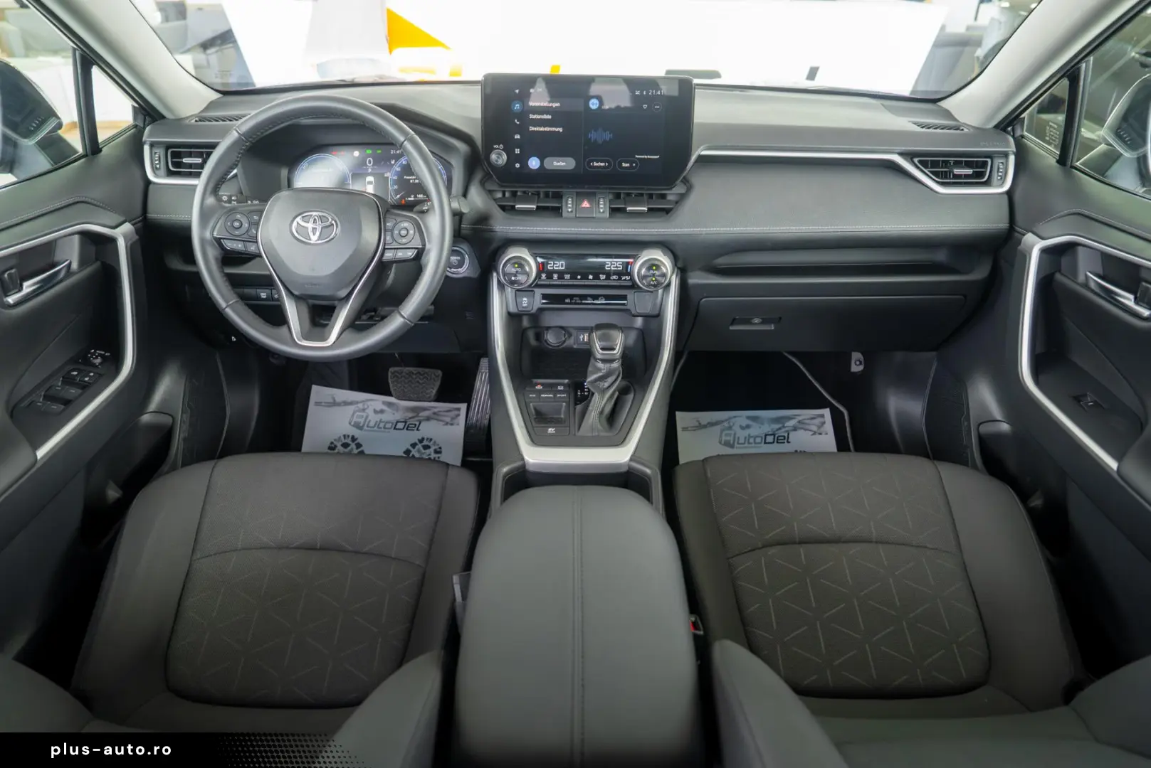 Toyota RAV4 2 5 Hybrid Automatik