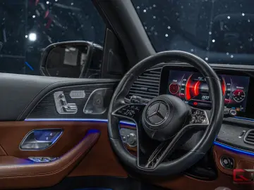 MERCEDES-BENZ GLS 450 d AMG Ultimate TV Alpine Grey 23  Pano