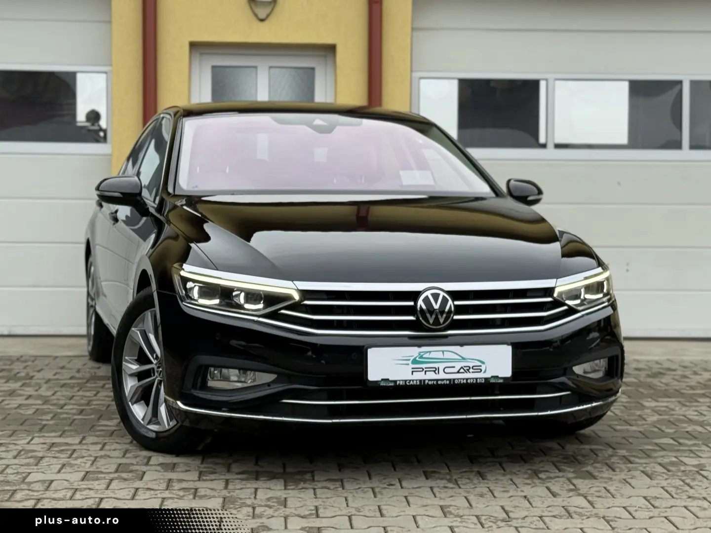Volkswagen Passat B8 Highline - 2.0tdi   DSG   Facelift