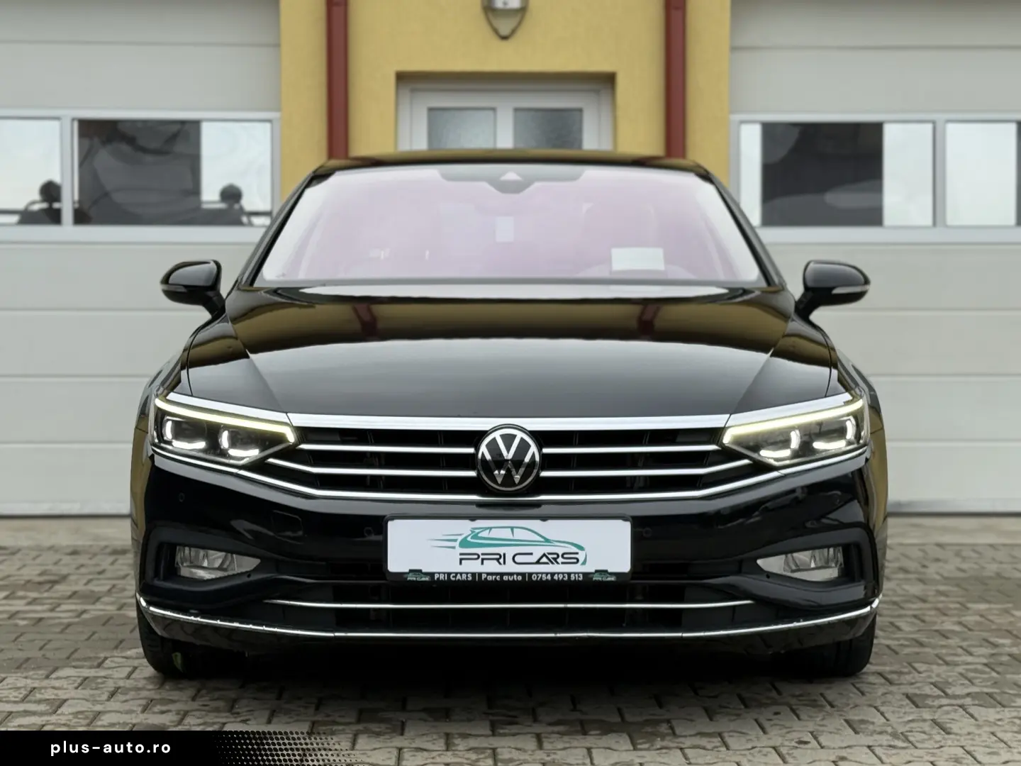 Volkswagen Passat B8 Highline - 2.0tdi   DSG   Facelift