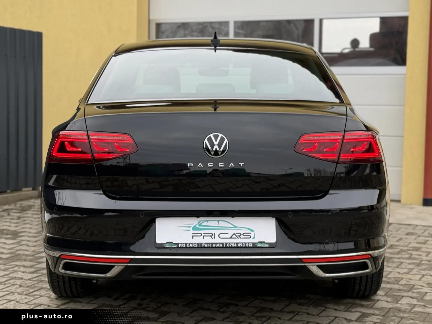 Volkswagen Passat B8 Highline - 2.0tdi   DSG   Facelift