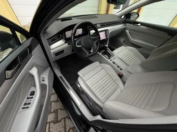 Volkswagen Passat B8 Highline - 2.0tdi   DSG   Facelift