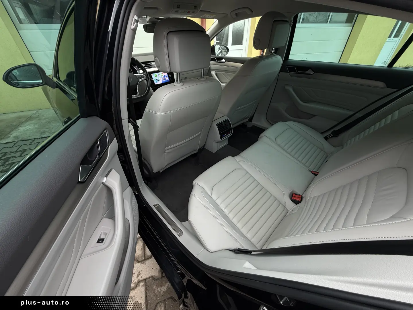 Volkswagen Passat B8 Highline - 2.0tdi   DSG   Facelift