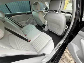 Volkswagen Passat B8 Highline - 2.0tdi   DSG   Facelift